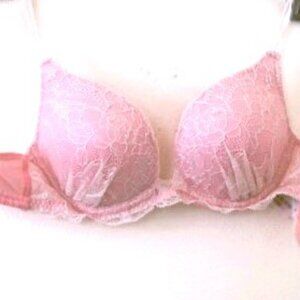 M & M~Womens/Girls~Bra Size 32B~Lt.Pink Lace -Adjustable Straps~Underwire~Sequin